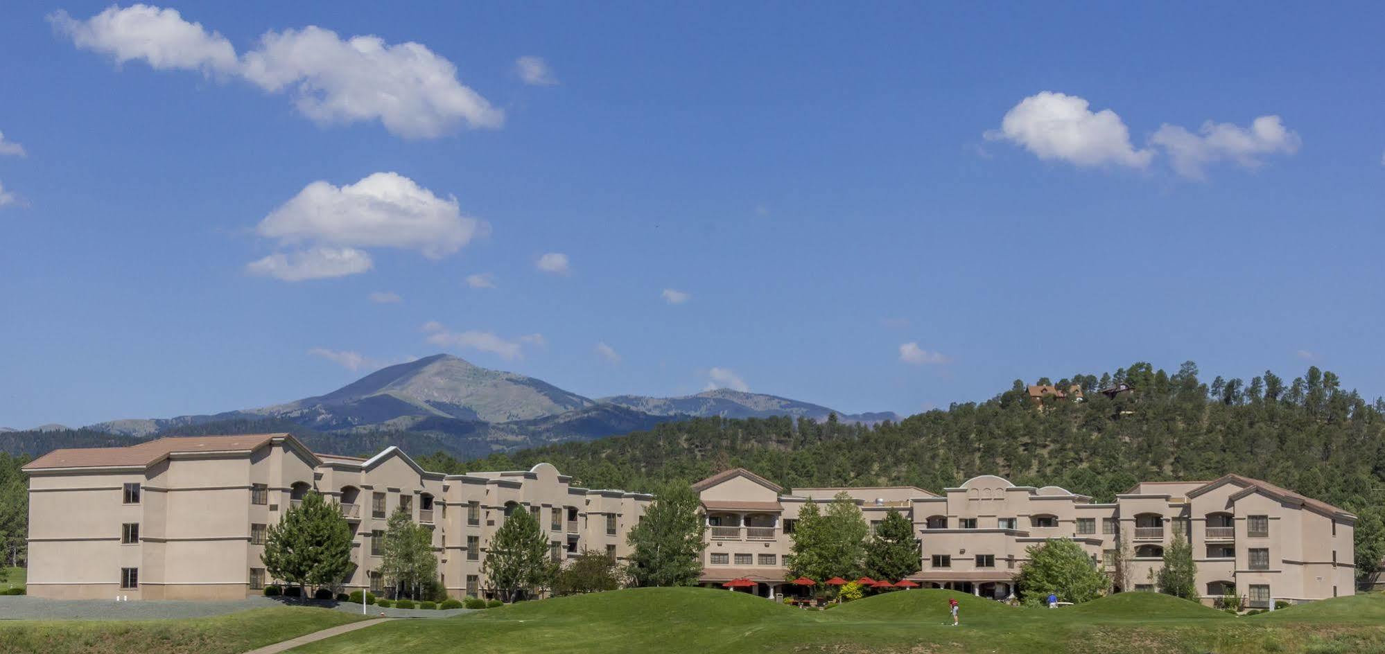 Mcm Elegante Lodge & Resorts Руидозо Экстерьер фото